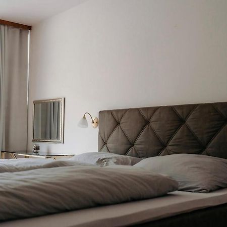 Pension Columbia Inkl. Fruehstueck Im Zentraum Bad Gleichenberg Bagian luar foto