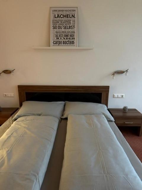 Pension Columbia Inkl. Fruehstueck Im Zentraum Bad Gleichenberg Bagian luar foto