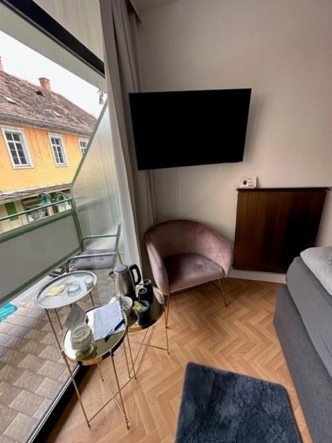 Pension Columbia Inkl. Fruehstueck Im Zentraum Bad Gleichenberg Bagian luar foto