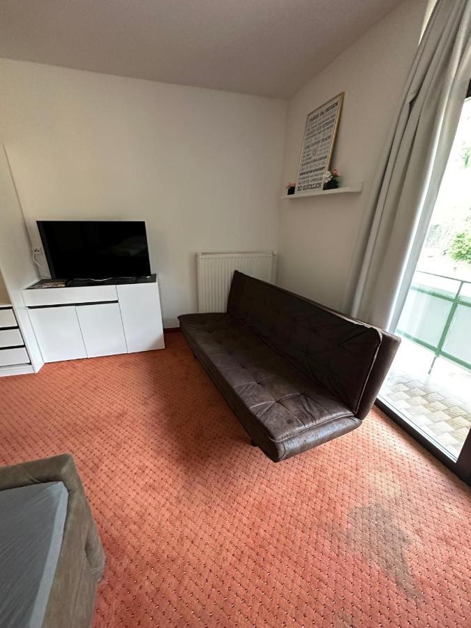 Pension Columbia Inkl. Fruehstueck Im Zentraum Bad Gleichenberg Bagian luar foto